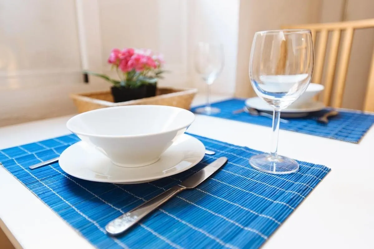 Geranium House Villa Sevilla 0*,